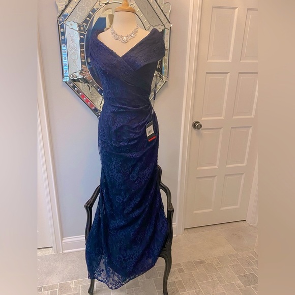 NWT La Femme Wedding Lace Rhinestone Classic Fitted Special Occasion Dress - Picture 12 of 16